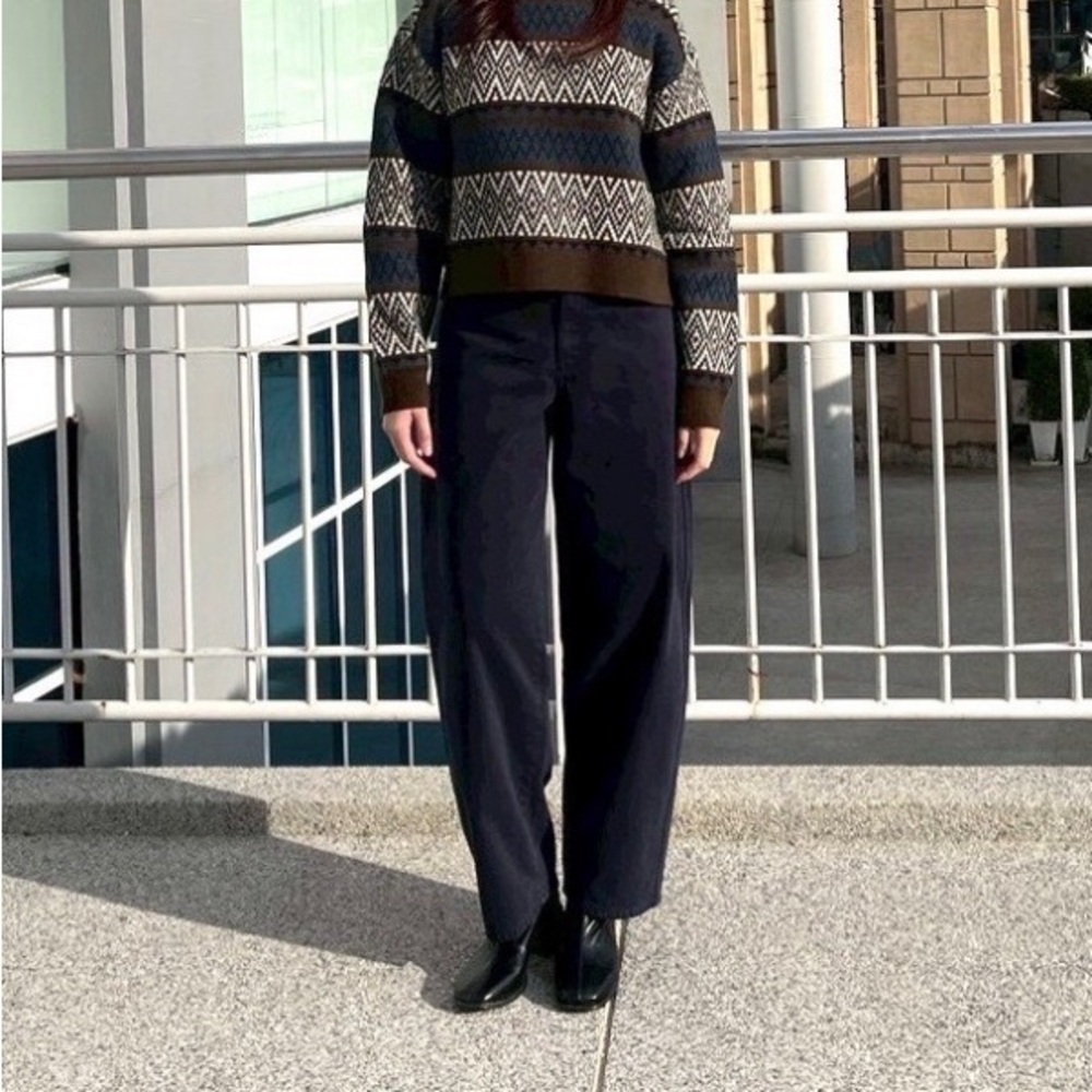 Uniqlo Barrel Pants - Picture 5 of 16